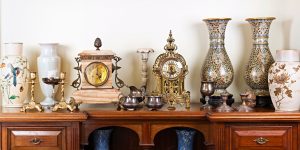 راهنمای حرفه‌ای؛ چگونه ارزش لوازم آنتیک و عتیقه خود را حفظ کنیم؟